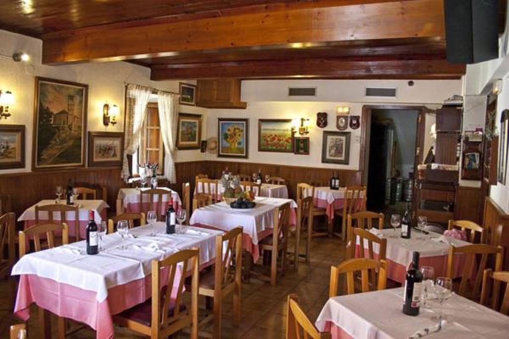 Hostal La Maya Cercedilla Exterior foto
